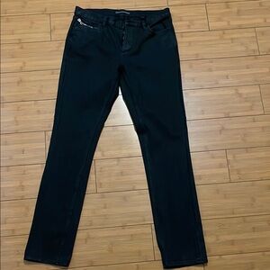 Black Jeans with Zipper Pocket